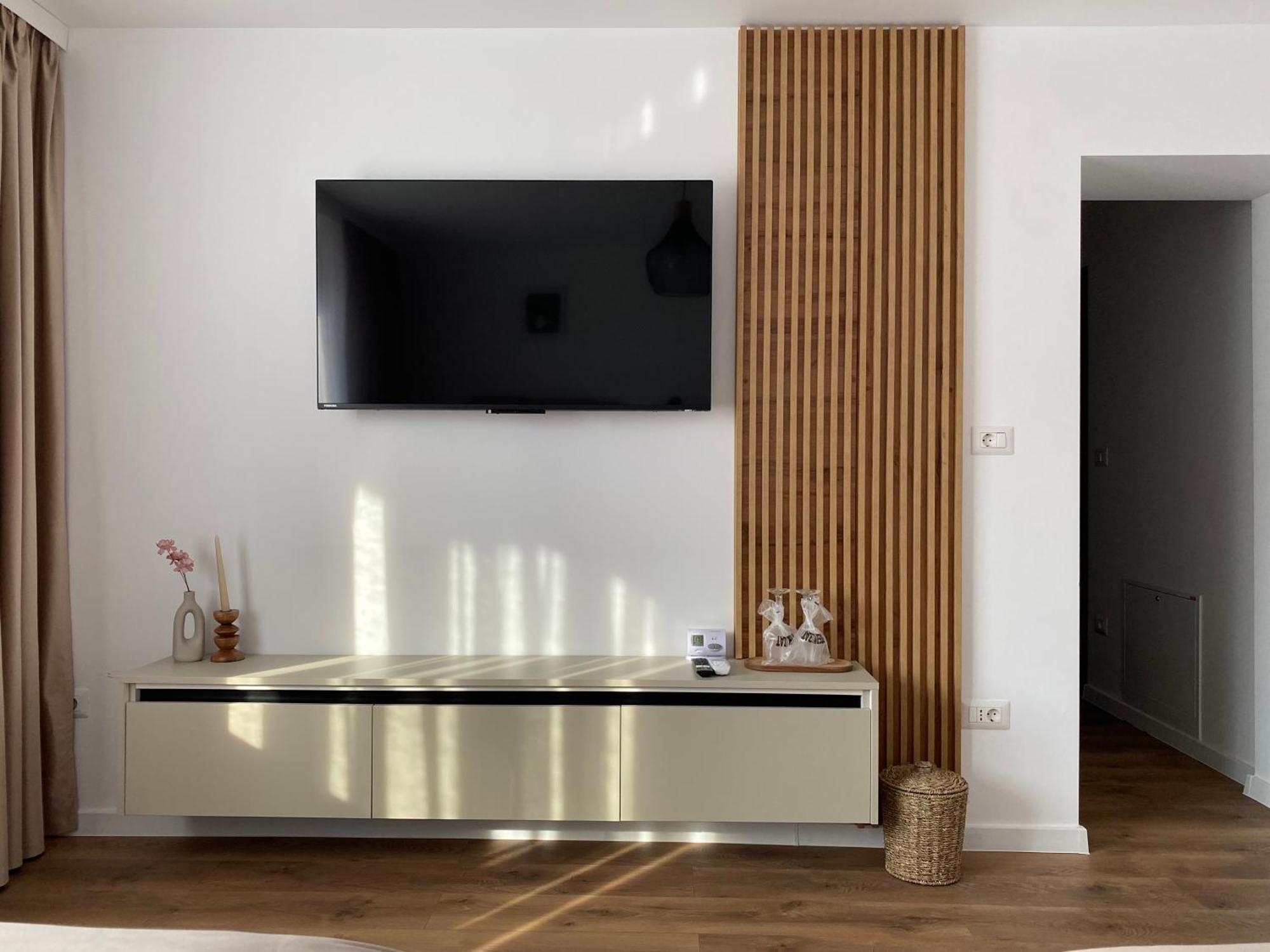 Cosy Apartments & Bistro Pufesti Ngoại thất bức ảnh
